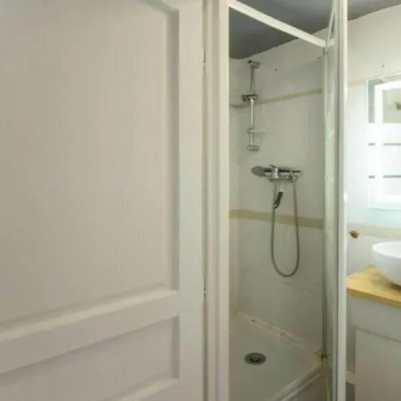 Lovely Flat Canal St Martin * Paris